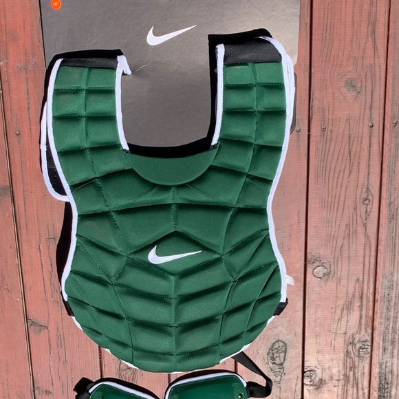 nike vapor catchers gear